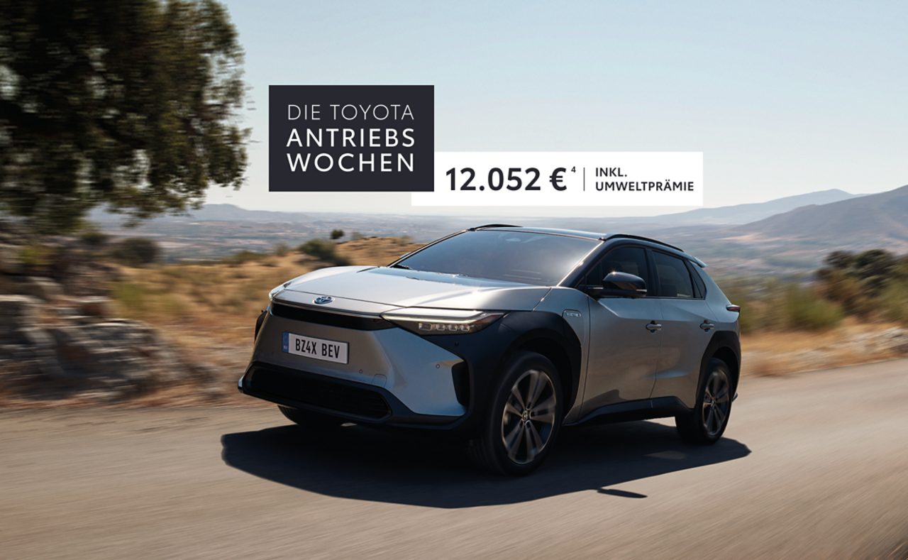 Fahrender silberner Corolla, darüber ein Störer mit: Spare bis zu 5200 €