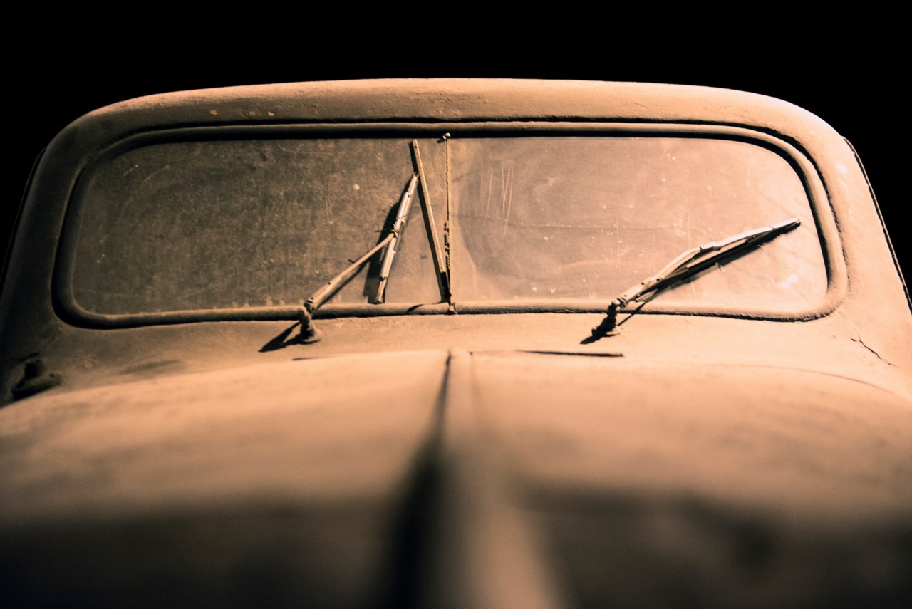 Toyoda AA verstaubte Windschutzscheibe