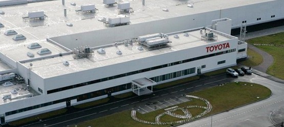 2007: Toyota Motor Manufacturing Russia nimmt seine Produktion auf.