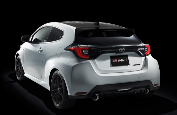 Gr yaris von hinten 
