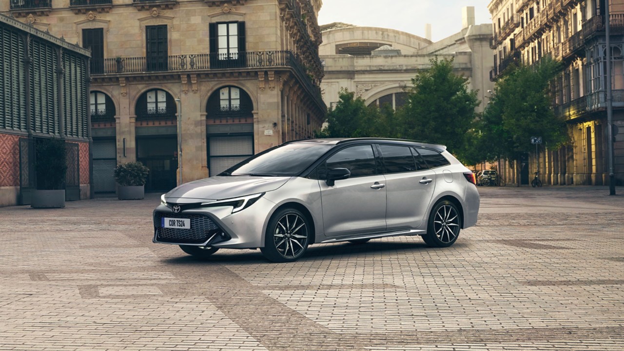 Abbildung eines silbernen Toyota Corolla