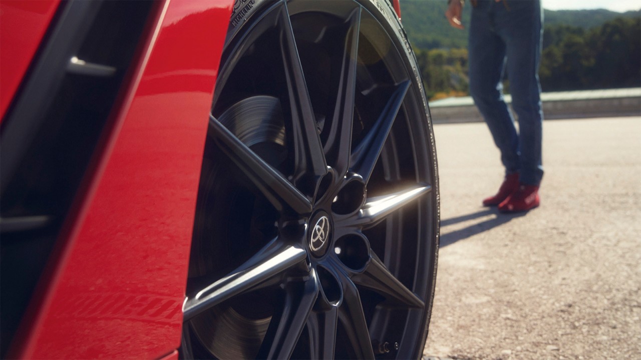 18''-Leichtmetallfelgen eines Toyota GR86