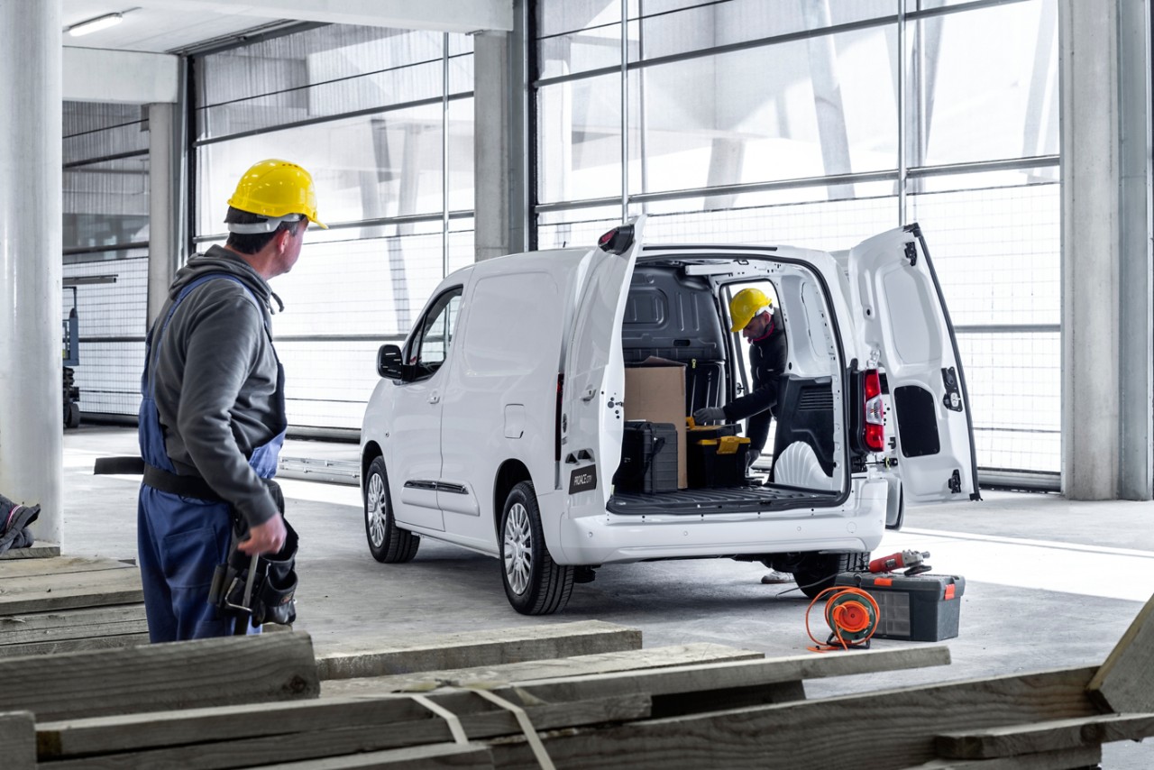 Toyota Proace auf der Baustelle